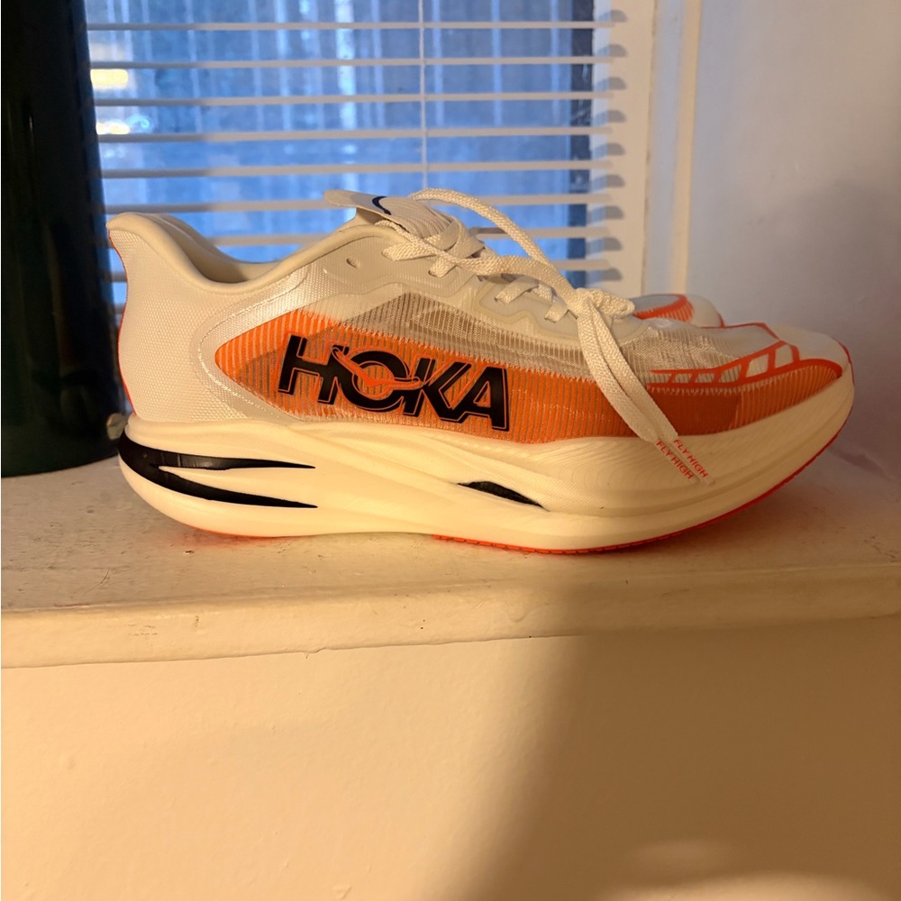 Hoka Cielo X1